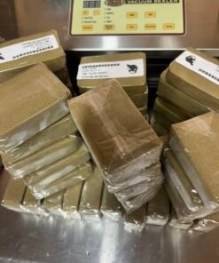 Alternative view of LA Mouse Hash Cannabis Concentrate
